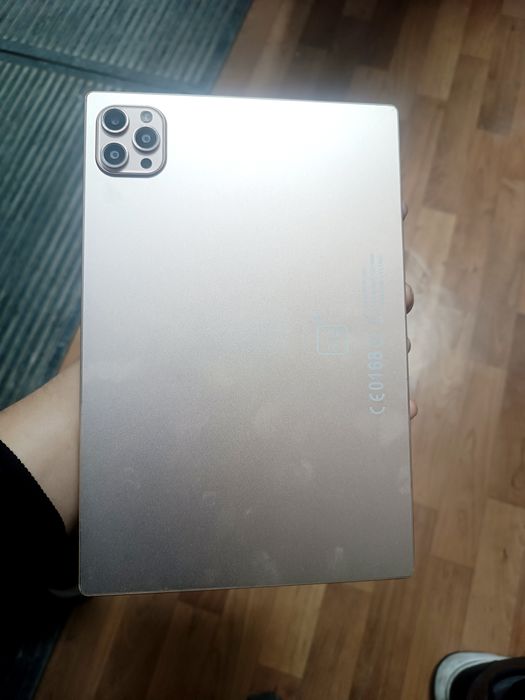 Планшет Tab S13 ultra в хорошем состоянии