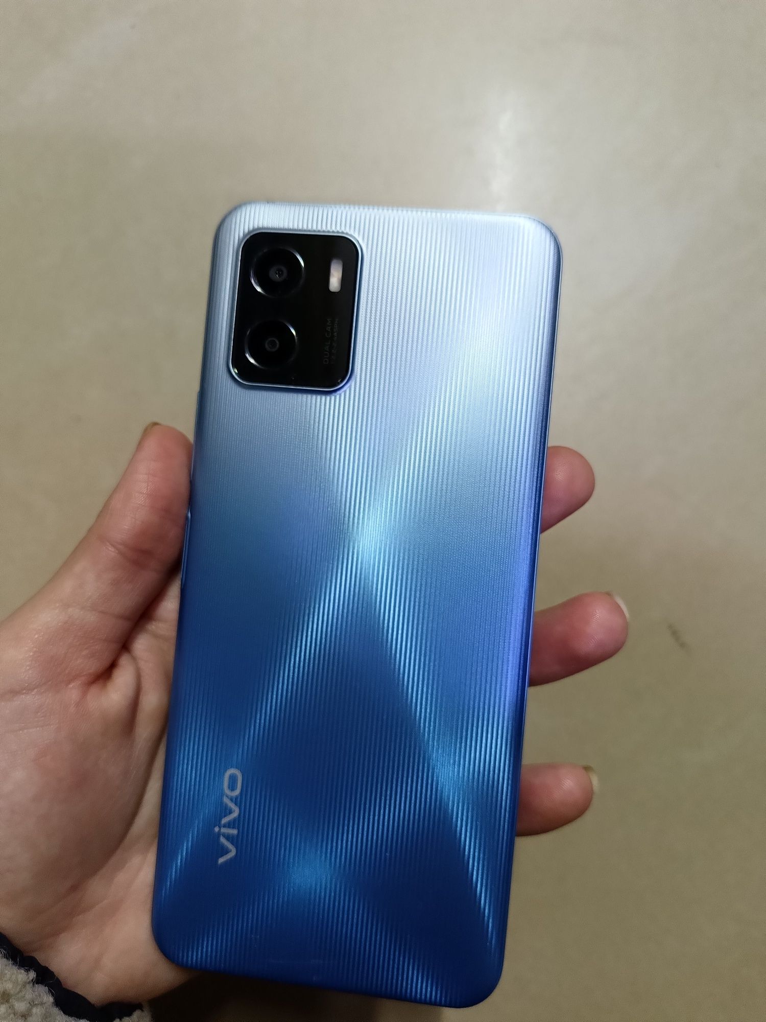 Продам телефон vivo15