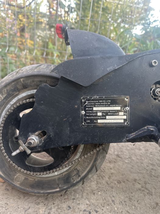 Vand trotineta model HB-ES1000A