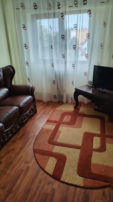 Apartament 3 camere de vânzare