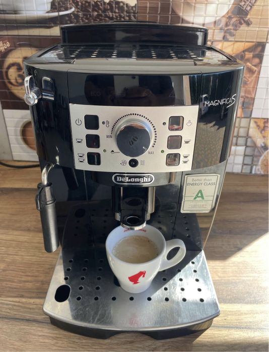 Aparat expresor cafea DeLonghi