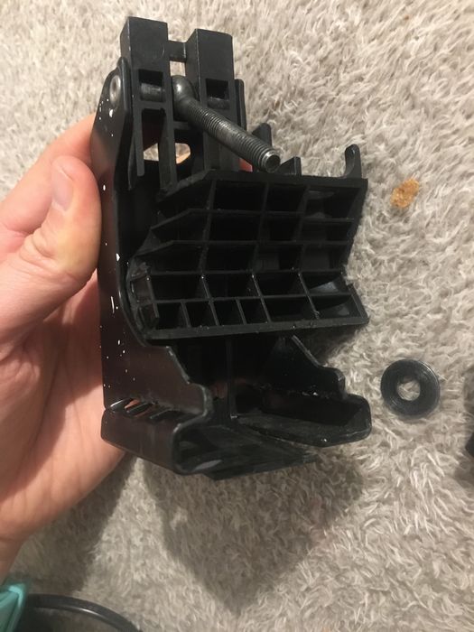 Suport cap prindere bare portbagaj thule 1054 cu sau fara s biciclete