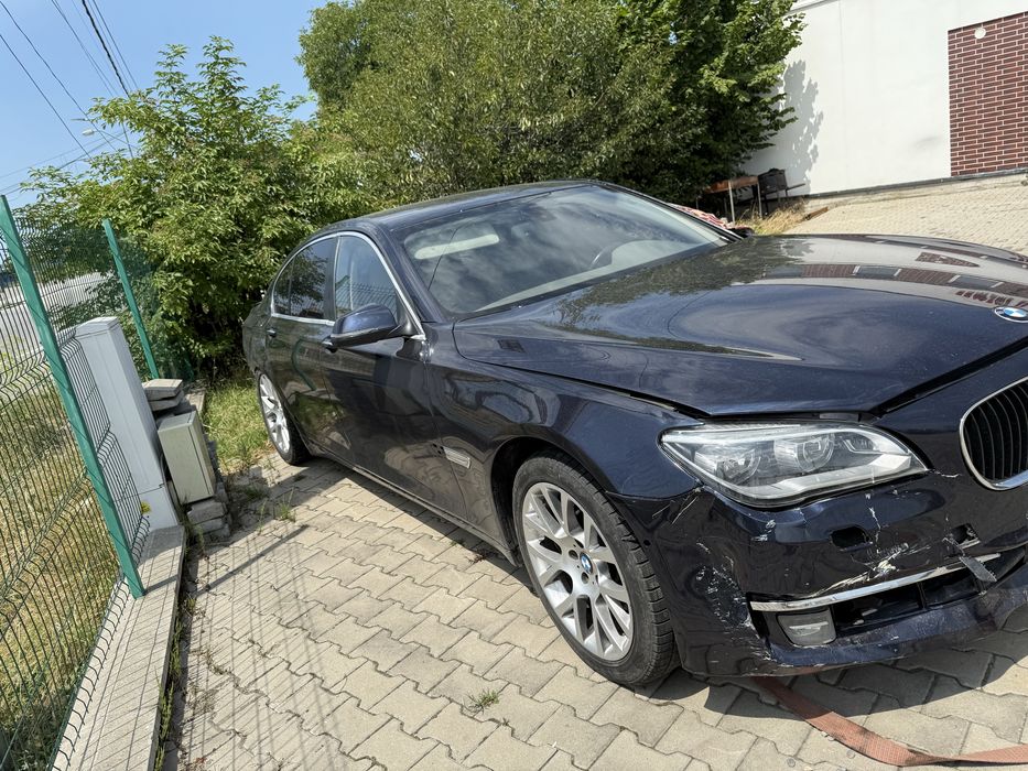 Dezmembrez bmw seria7 f01 X-drive 258cp an 2013 facelift!!!