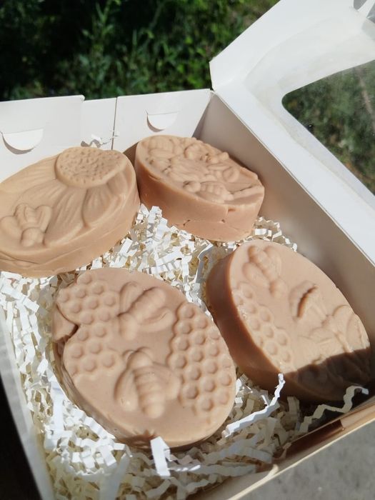 Натуральное мыло на оливковом масле и кокосе
