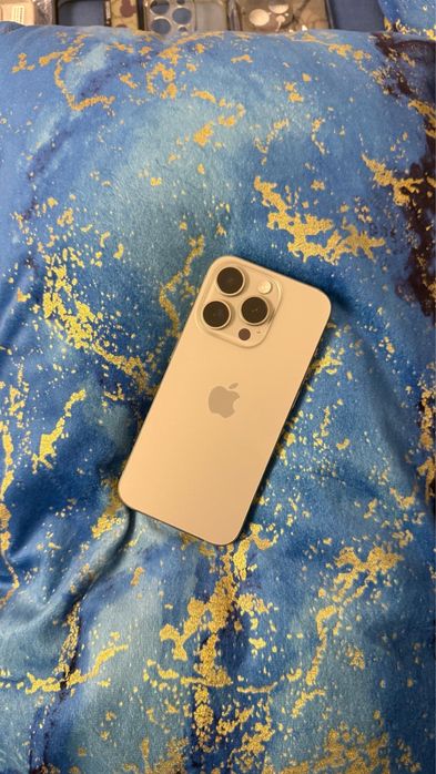 Vand Iphone 15 pro 256gb