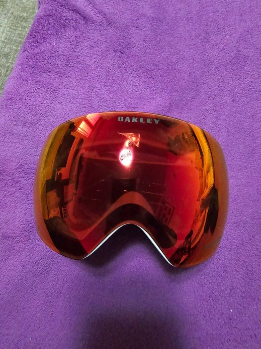 Ochelari schi pret 600 de lei