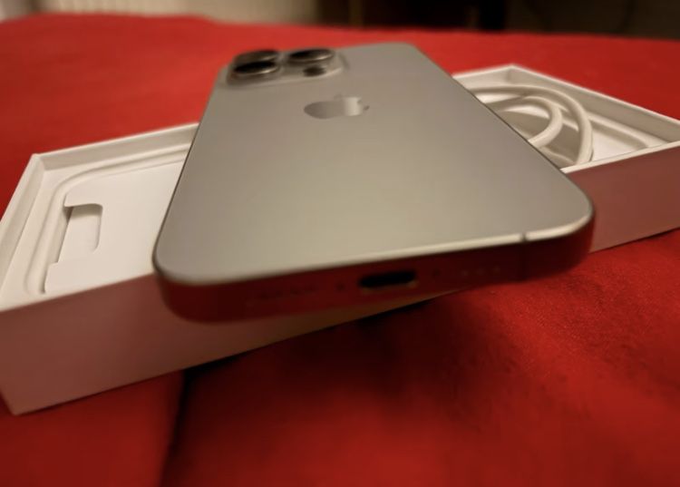 Schimb iPhone 15 pro 128gb