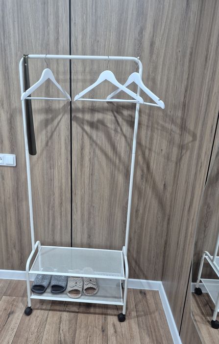 Продам напольную вешалку