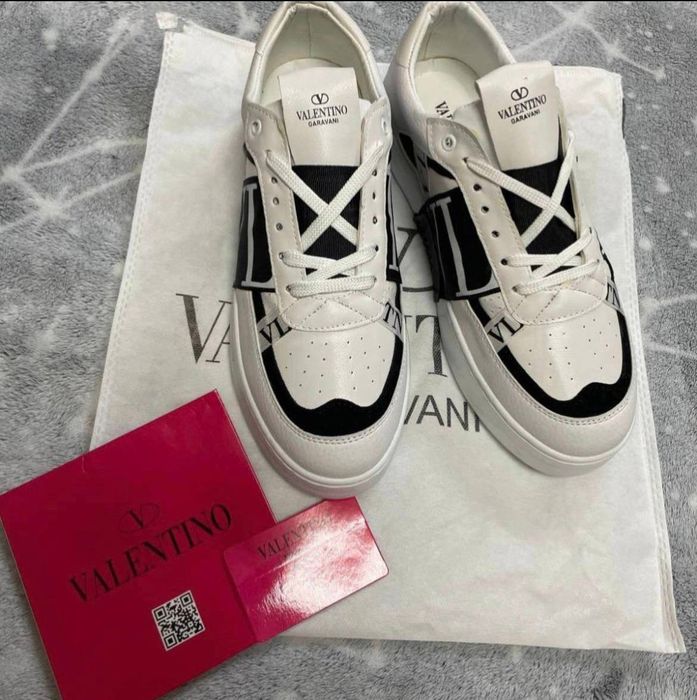 Adidași bărbați Valentino