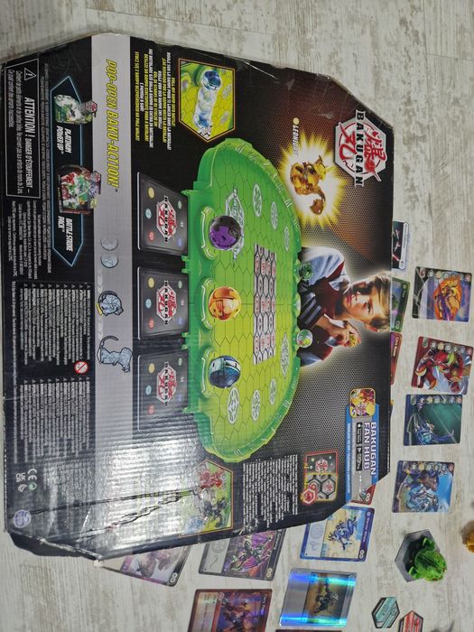 Vând bakugan ca noi