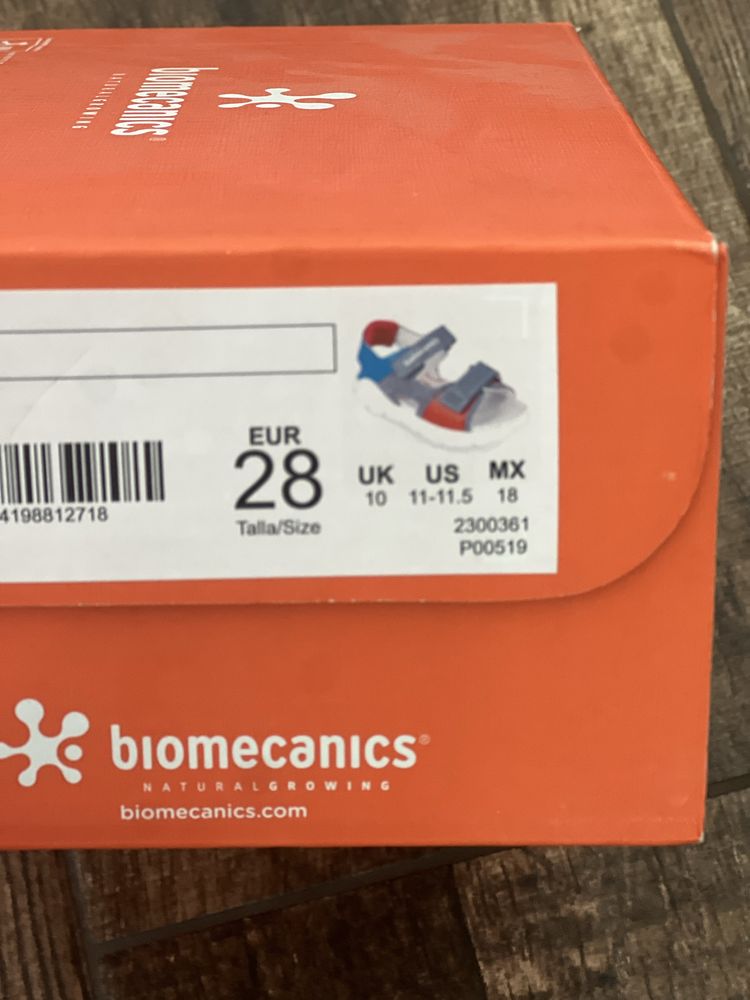 Детски сандали Biomecanics 28ми размер