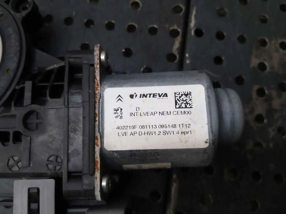 Motoras macara dreapta fata citroen c3 2 430106c0 402216f