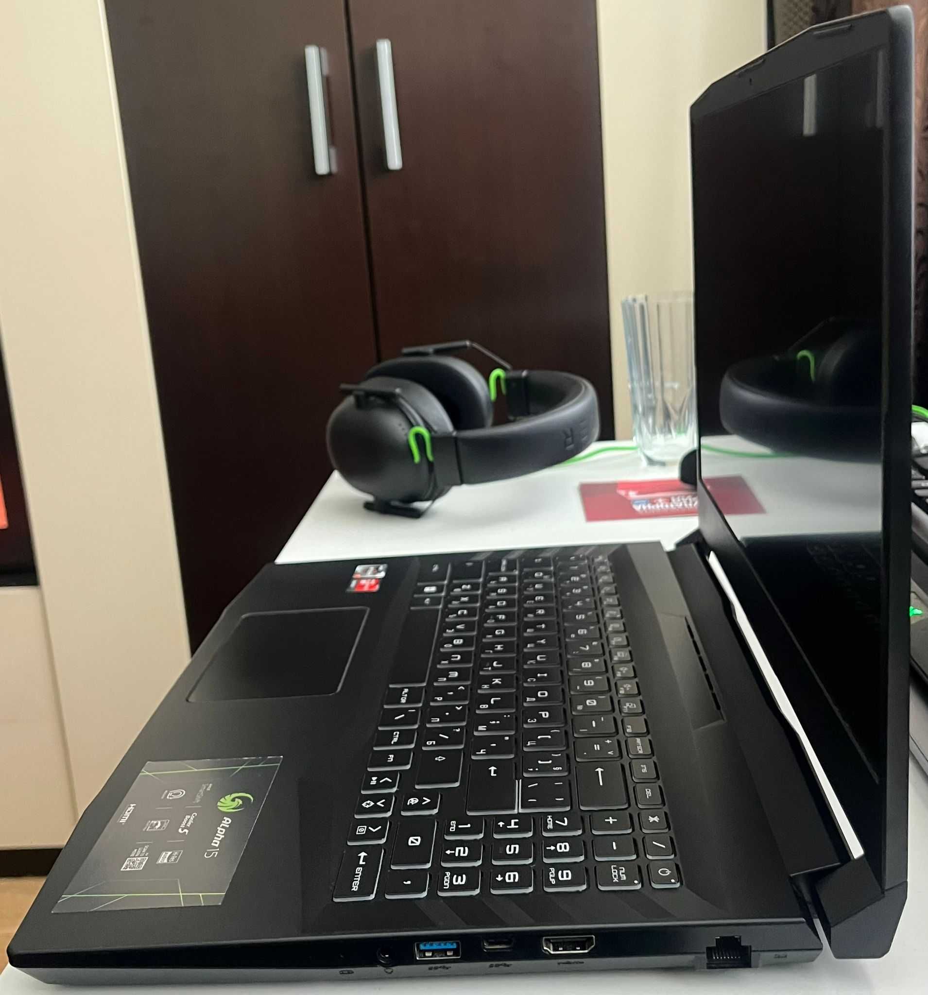 Геймърски лаптоп - MSI Alpha 15 B5EEK