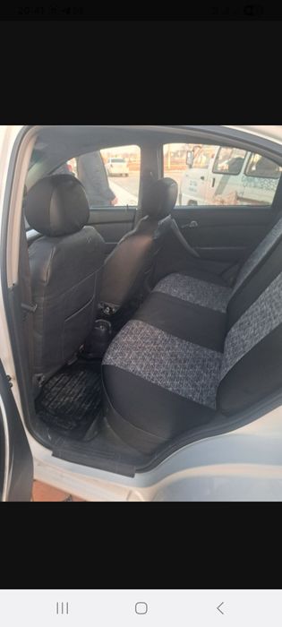 Nexia 3 avtomashinasi sotiladi.