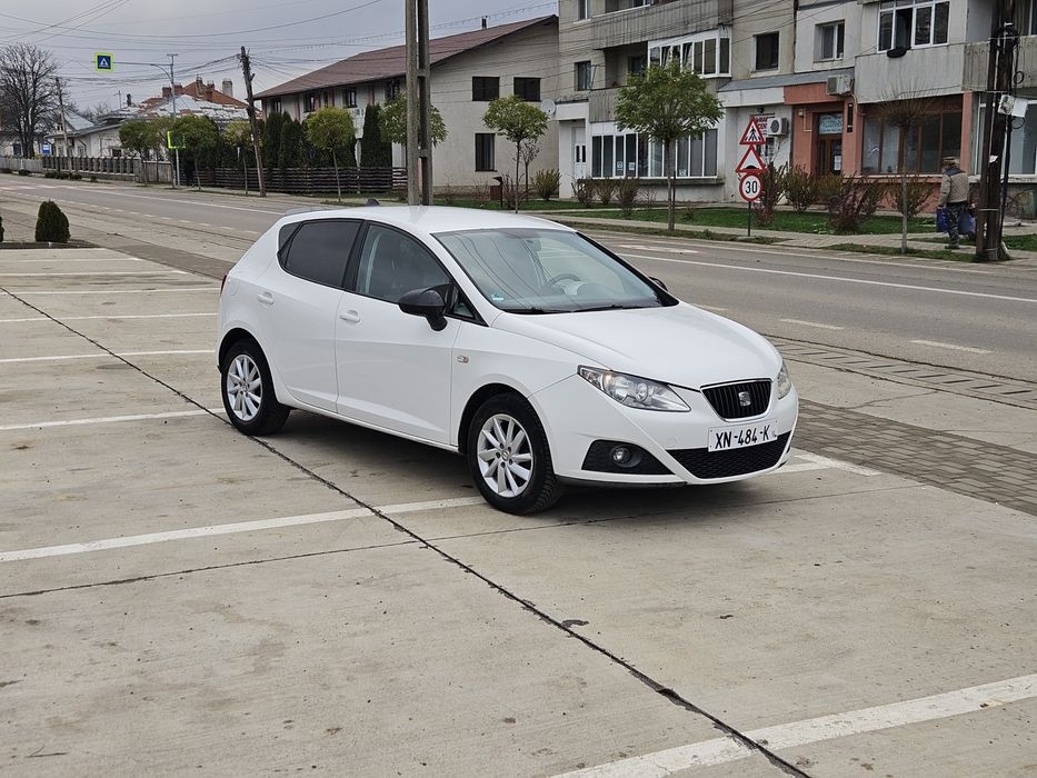 Seat ibiza 2011,     1.2 benzina,  full option