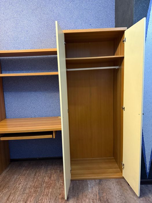 Шкаф, стенка для рабочего пространства. Уже разобран.