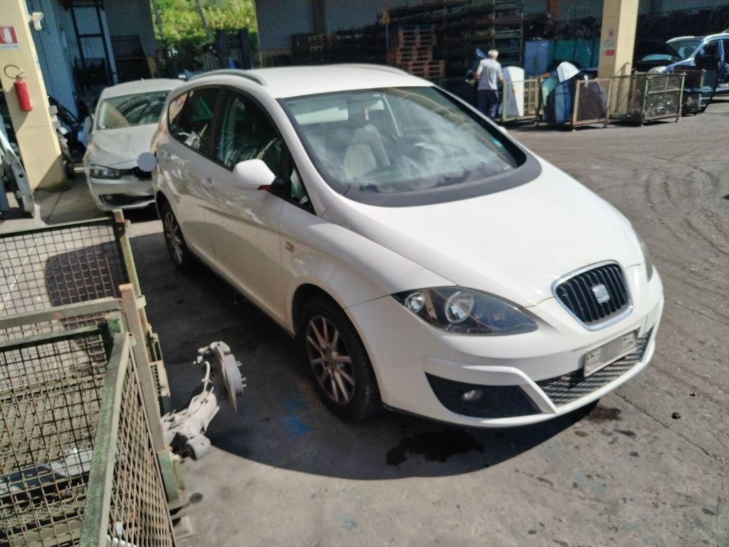 Seat Altea XL/Сеат Алтеа ХЛ 2.0 TDI 2009 г