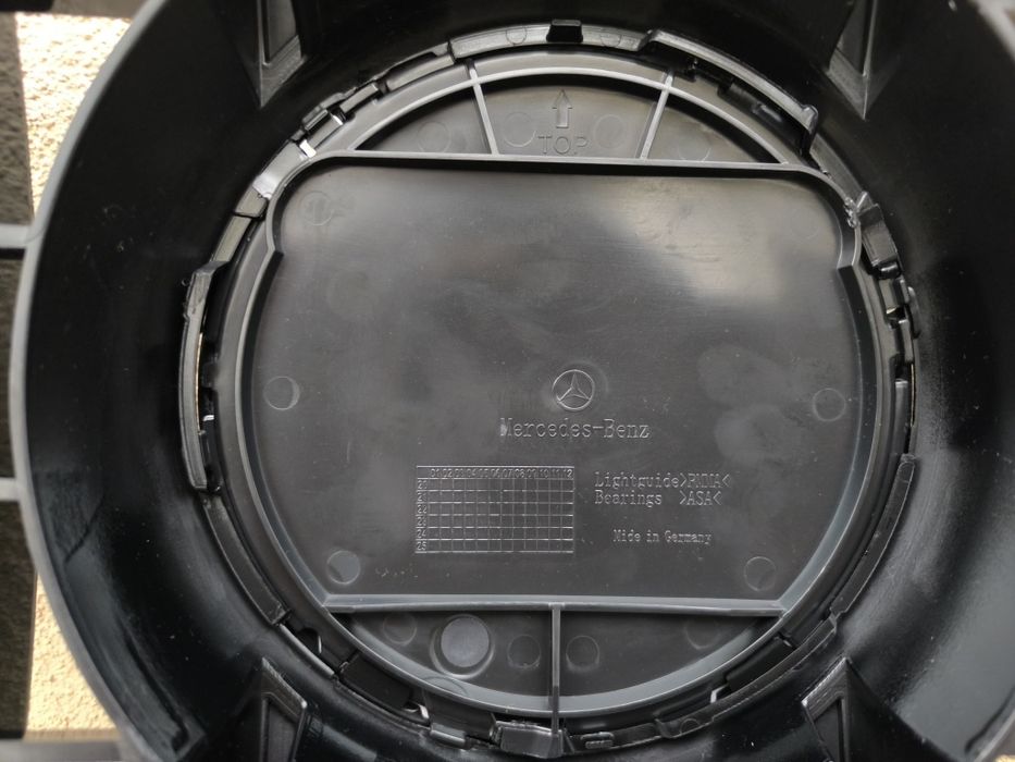 Рвшетка с емблема за Мерцедес W 166