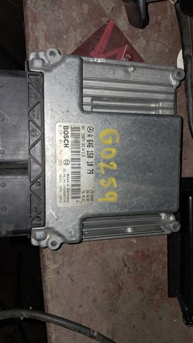 Vând calculator mercedes c220