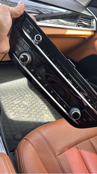 Panou clima bmw g30