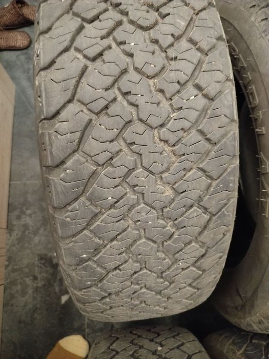 Гуми за СУВ -размер 255/60/18 - DOT23