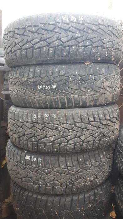 Шины зимние 205/60 R16 Nokian резина шипованная