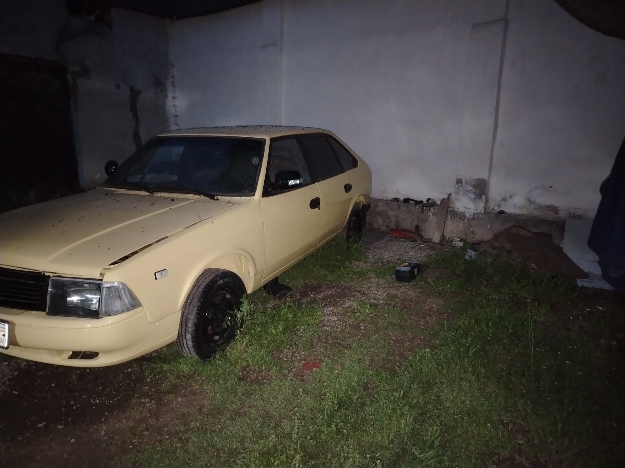 Продаётся АЗЛК  21412