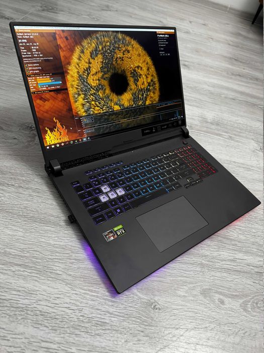 Laptop Gaming ASUS ROG Strix G17 G713RC cu 6800HS, 16GB DDR5, RTX 3050