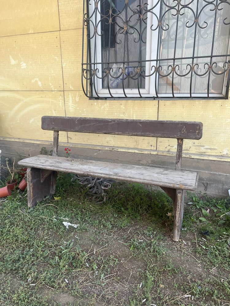 Стулья продается