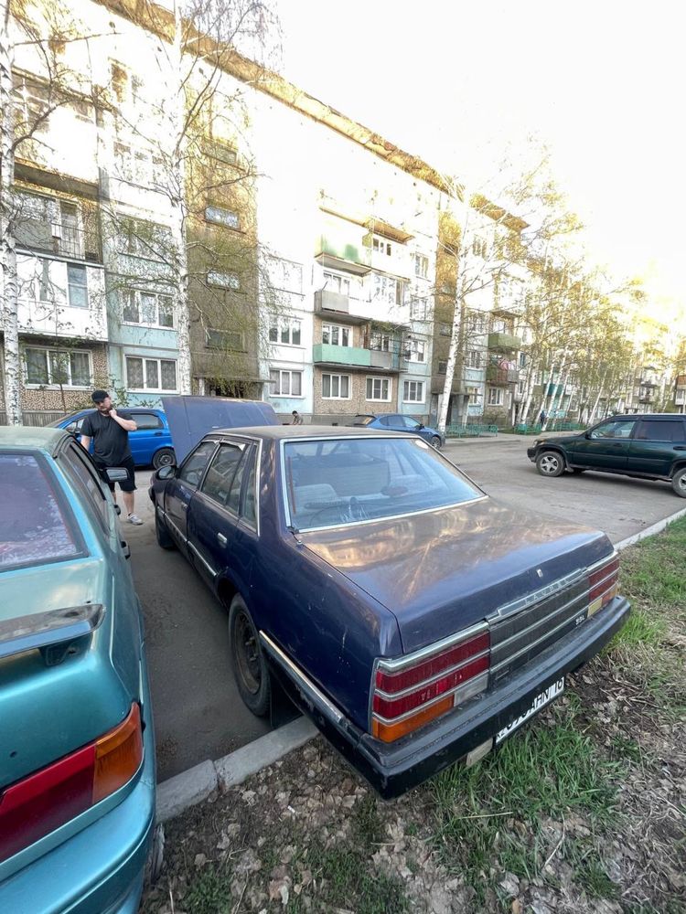 Продам Nissan laurel