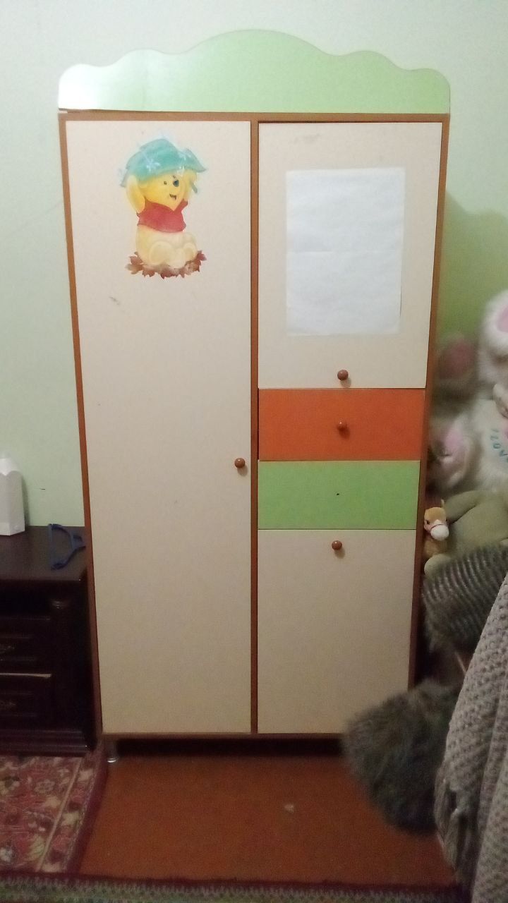 Детские шкаф .. .