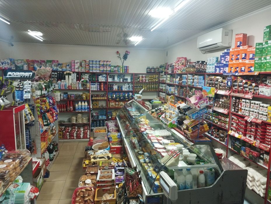 Холодильник. МДФ полка сотилади