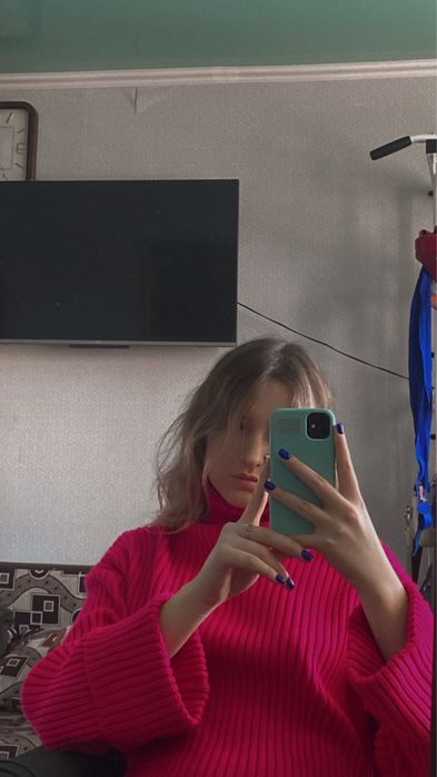 кофта вязанная розовая