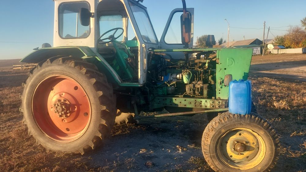 Продам трактор Юмз