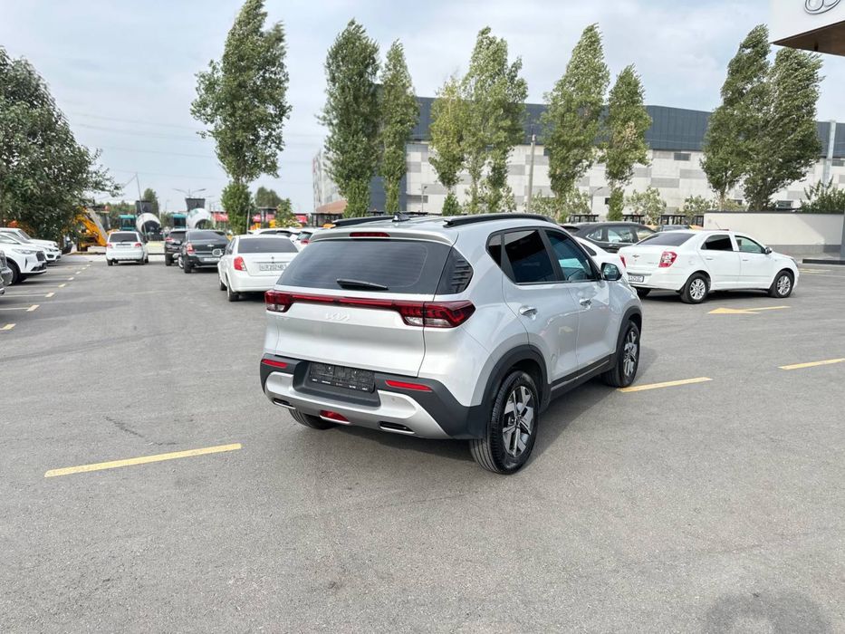 Kia Sonet prestige full