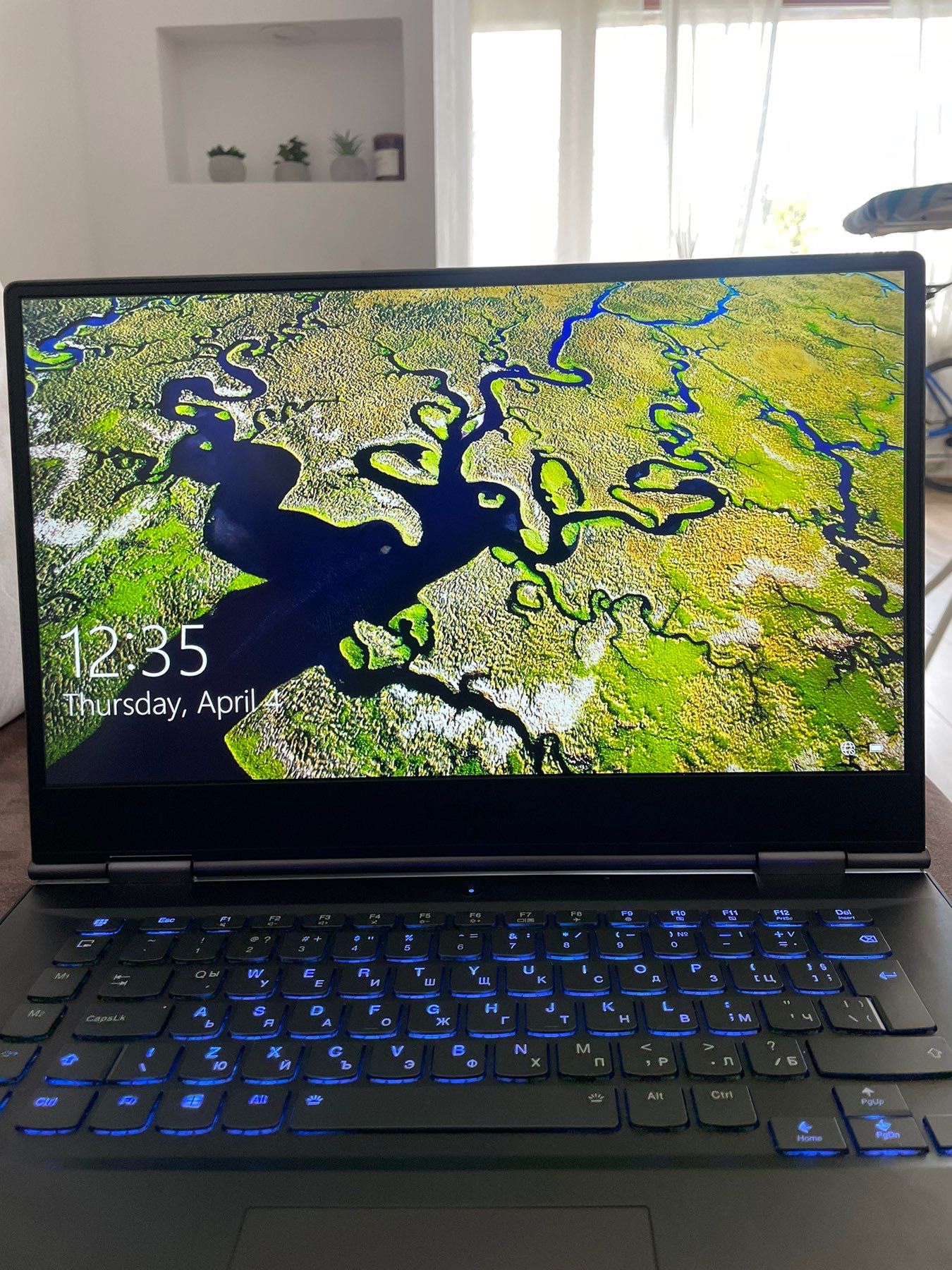 Lenovo Legion Y740-15iRHg (RTX 2060, 1TB SSD, i7-9750 CPU, 16GB RAM)