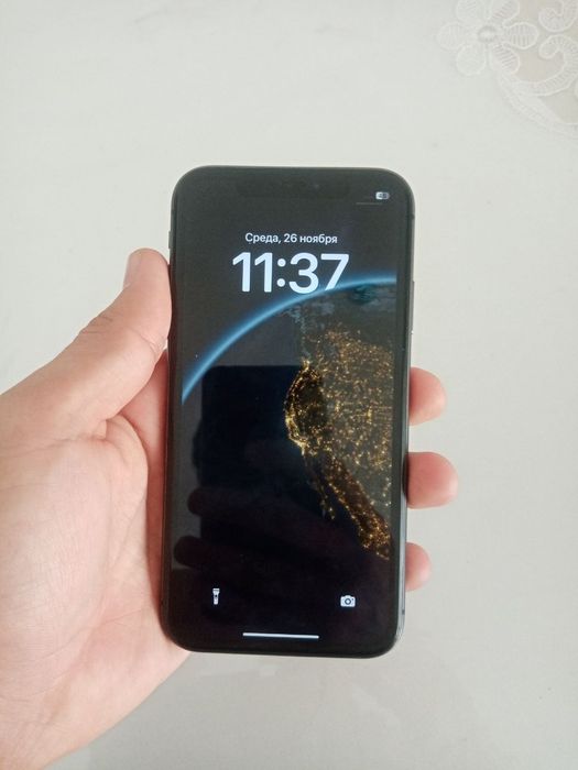 Srochno iphone 11 sotiladi