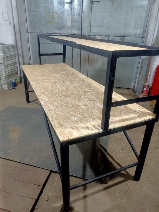 Продам стеллаж для инструментов