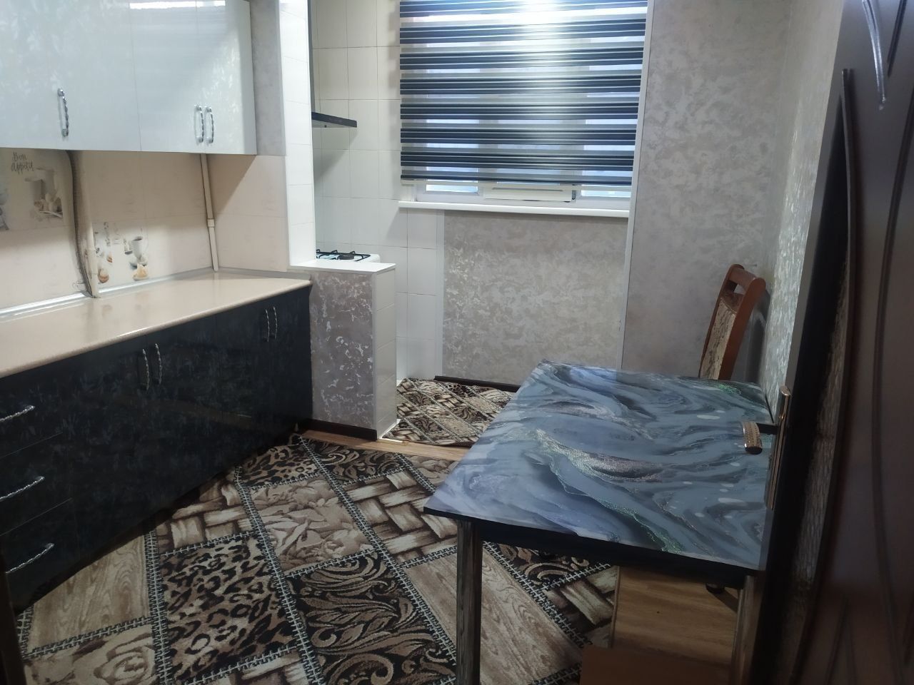 Chorsuv bozori oldida 2xonali uy srochna sotiladi