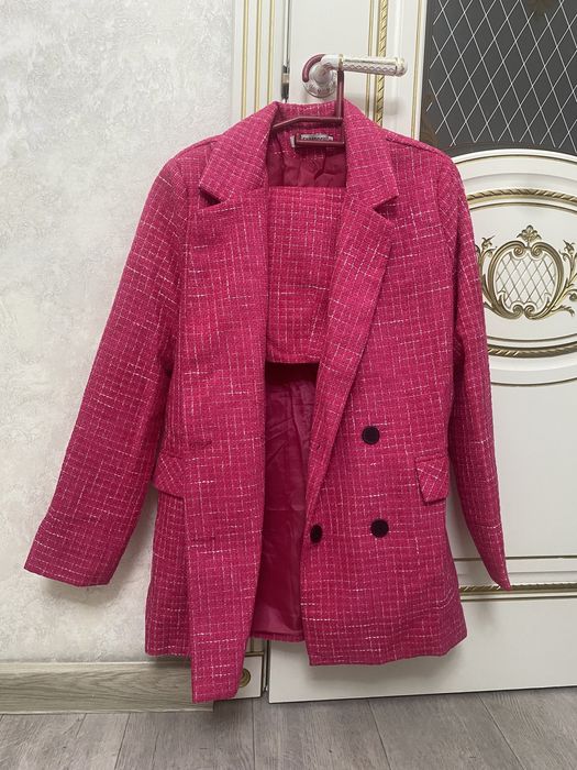 Женская одежда/разгрузка гардероба