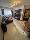 Apartament 3 camere, parcare si curte