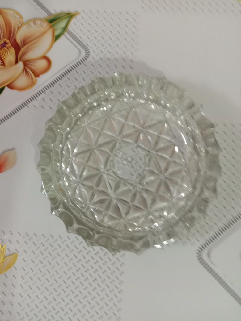 Продам хрустальные вазы ,