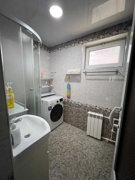 Uy sotiladi. 2 xonali 3 hona qilingan