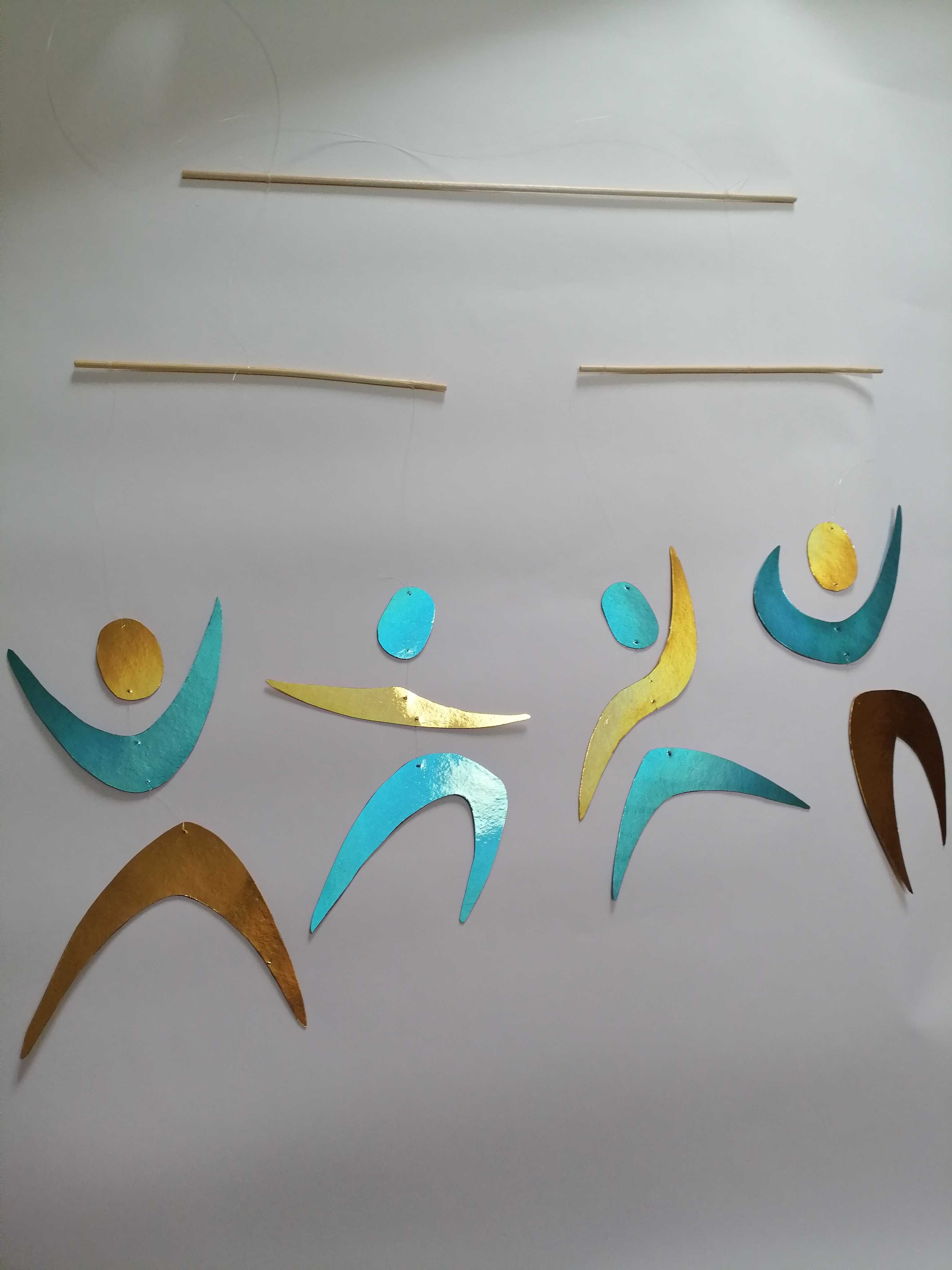 Carusel/ Mobil DANSATORII - Material Montessori