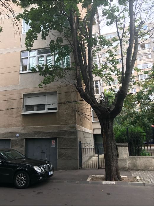 Apartament 123mp total, 4 camere cu garaj si 3 balcoane, zona Turda