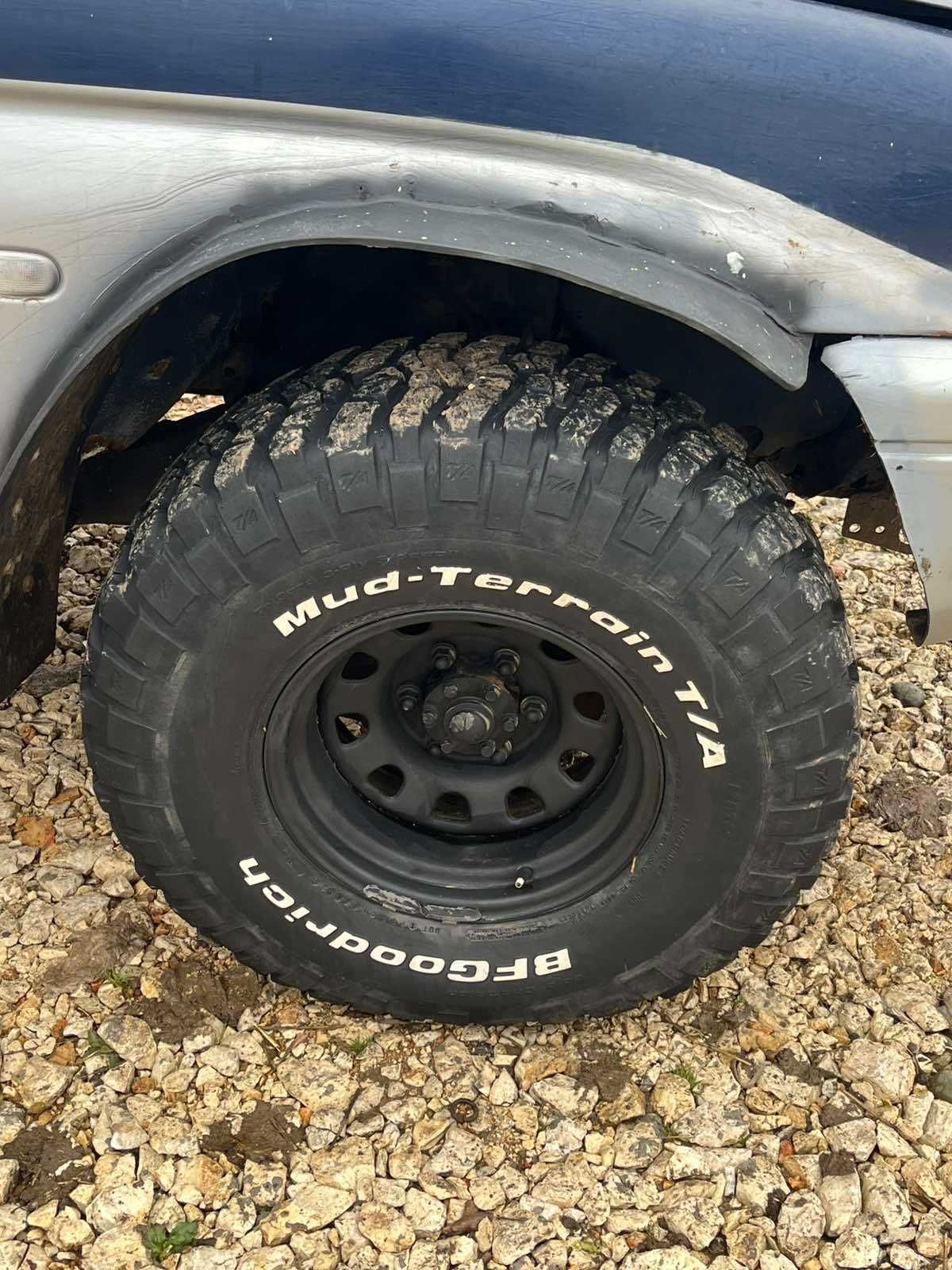 Джанти с гуми за офроуд OFF-ROAD гуми 33х10.5R15 6x139.7
