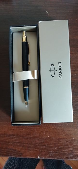 Ручка шариковая  Parker