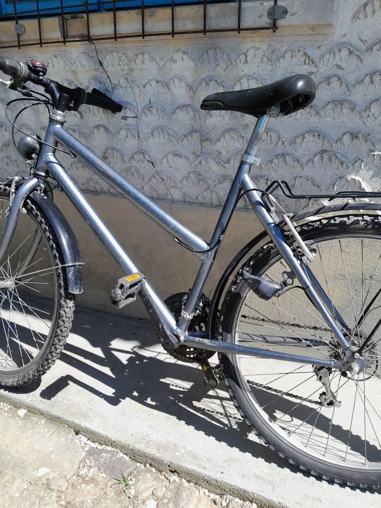 Vand Biciclete si Casetofoane Auto