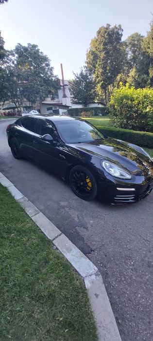 Porsche Panamera 4s