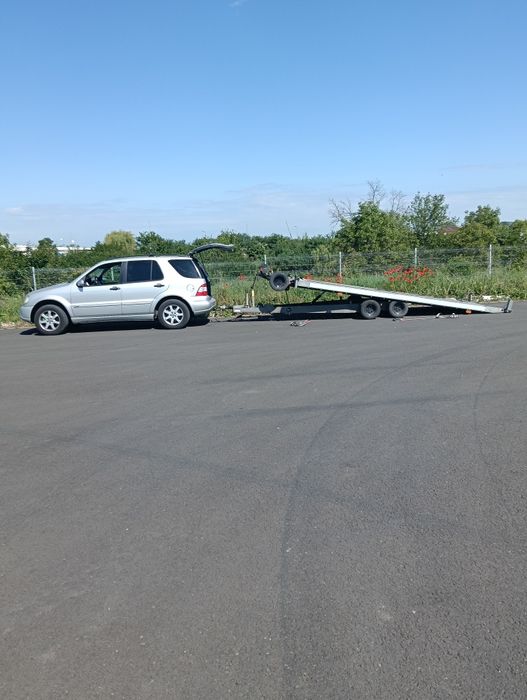 Vând platforma auto(trailer)3 T basculabil.variante